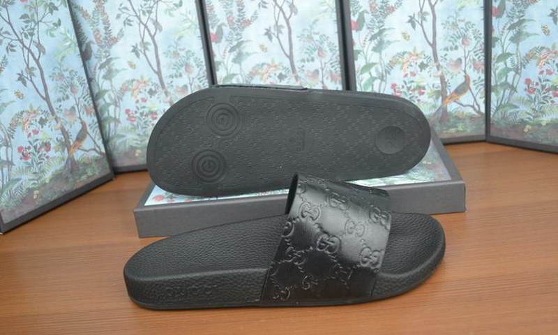 Gucci Men Slippers_485